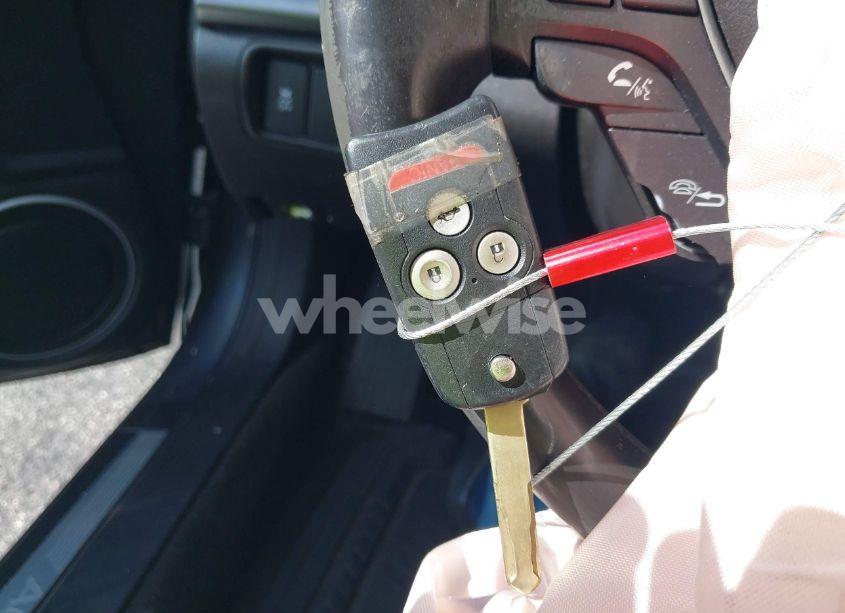 Photo 11 of 2010 Acura Tl 3.5 (VIN 19UUA8F29AA003000)