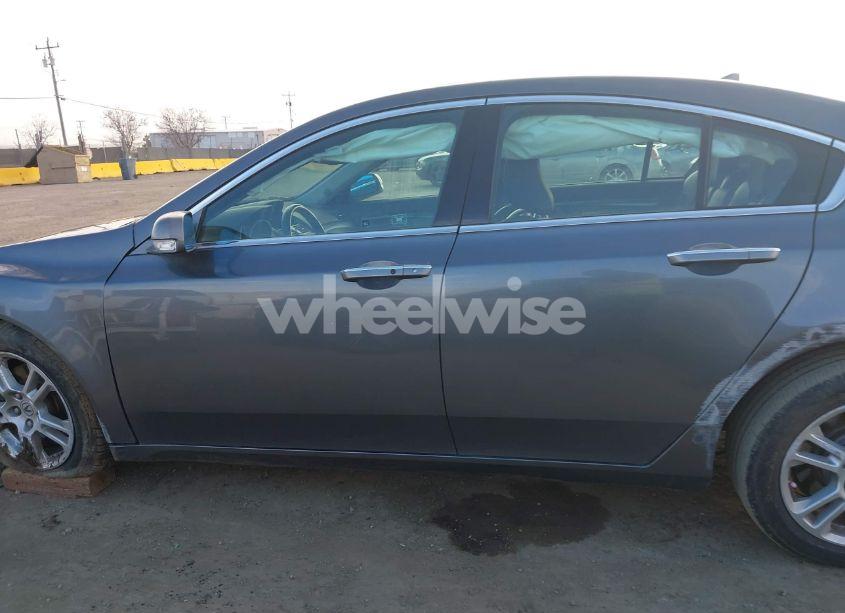 Photo 14 of 2010 Acura Tl 3.5 (VIN 19UUA8F52AA024457)