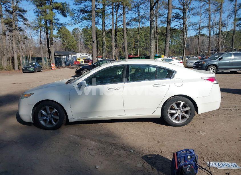 Photo 13 of 2010 Acura Tl 3.5 (VIN 19UUA8F52AA027150)