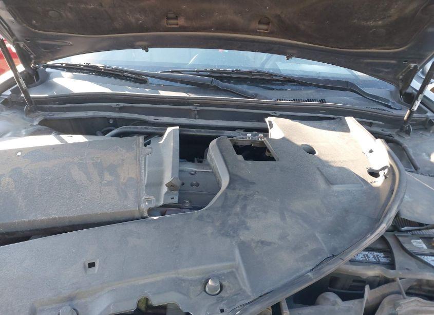 Photo 10 of 2010 Acura Tl 3.5 (VIN 19UUA8F53AA025830)