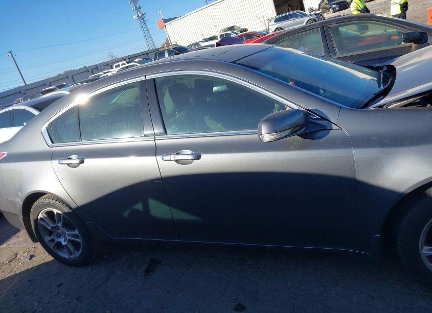 Photo 13 of 2010 Acura Tl 3.5 (VIN 19UUA8F53AA025830)