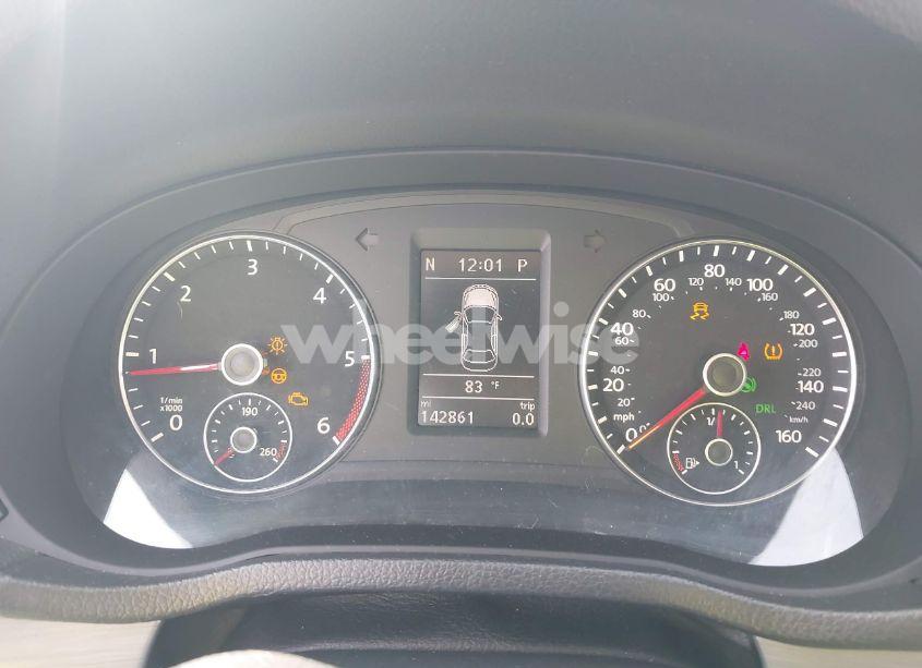 Photo 7 of 2010 Acura Tl 3.5 (VIN 19UUA8F54AA024430)