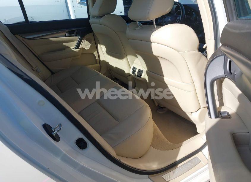 Photo 8 of 2010 Acura Tl 3.5 (VIN 19UUA8F55AA022637)