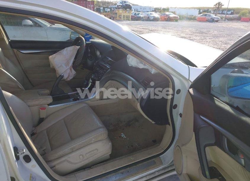 Photo 5 of 2010 Acura Tl 3.5 (VIN 19UUA8F57AA013695)