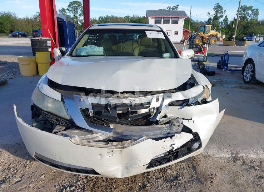 Photo 6 of 2010 Acura Tl 3.5 (VIN 19UUA8F57AA013695)