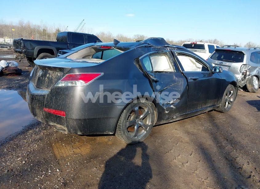 Photo 4 of 2010 Acura Tl 3.5 (VIN 19UUA8F58AA013429)