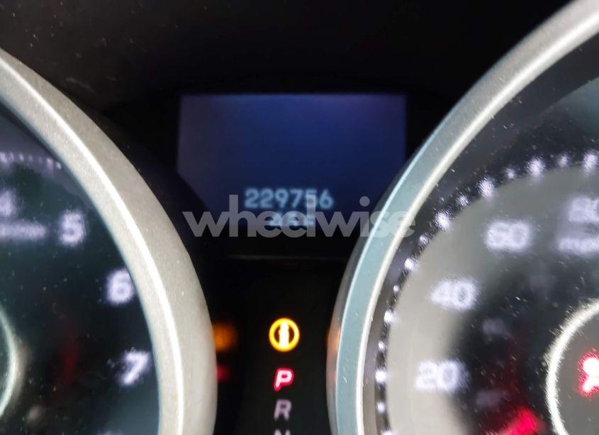 Photo 7 of 2010 Acura Tl 3.5 (VIN 19UUA8F58AA013429)