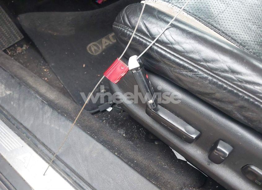 Photo 11 of 2010 Acura Tl 3.5 (VIN 19UUA8F58AA015780)