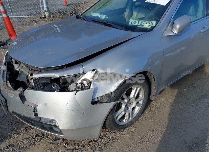 Photo 17 of 2010 Acura Tl 3.5 (VIN 19UUA8F59AA009518)