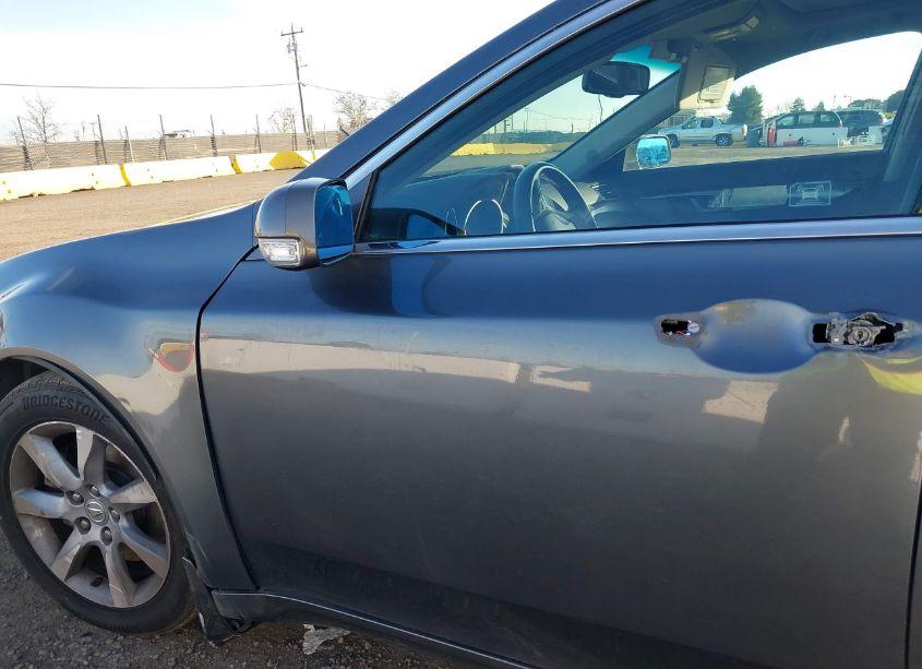 Photo 6 of 2010 Acura Tl 3.5 (VIN 19UUA8F59AA020972)