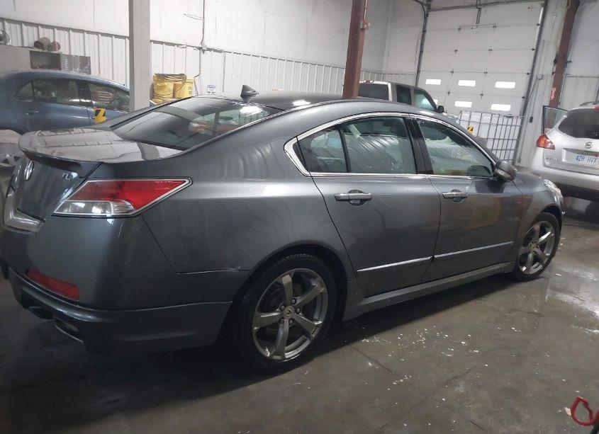 Photo 13 of 2010 Acura Tl 3.5 (VIN 19UUA8F59AA024732)