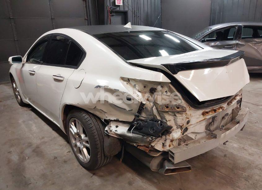 Photo 6 of 2010 Acura Tl 3.5 (VIN 19UUA8F59AA026240)