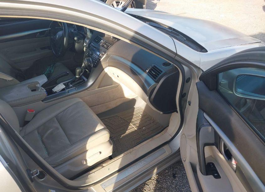 Photo 5 of 2010 Acura Tl 3.5 (VIN 19UUA8F5XAA011066)
