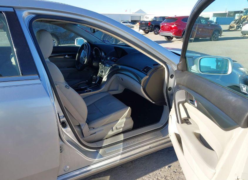 Photo 5 of 2012 Acura Tl 3.5 (VIN 19UUA8F70CA013350)