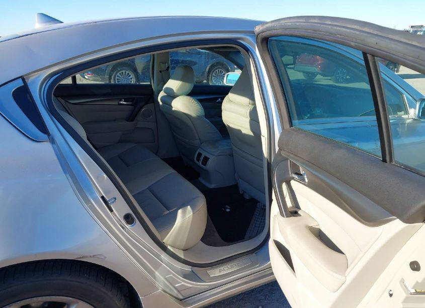 Photo 8 of 2012 Acura Tl 3.5 (VIN 19UUA8F70CA013350)