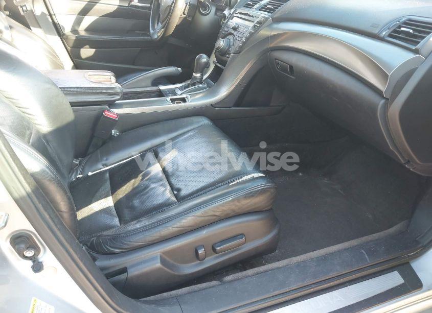 Photo 5 of 2012 Acura Tl 3.5 (VIN 19UUA8F77CA027830)