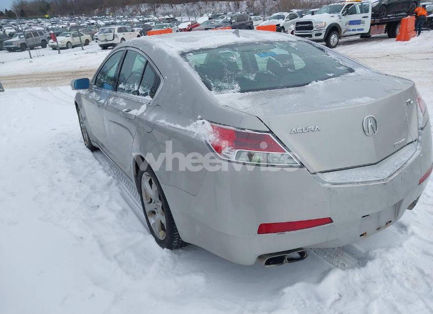 Photo 3 of 2010 Acura Tl 3.7 (VIN 19UUA9F27AA005530)