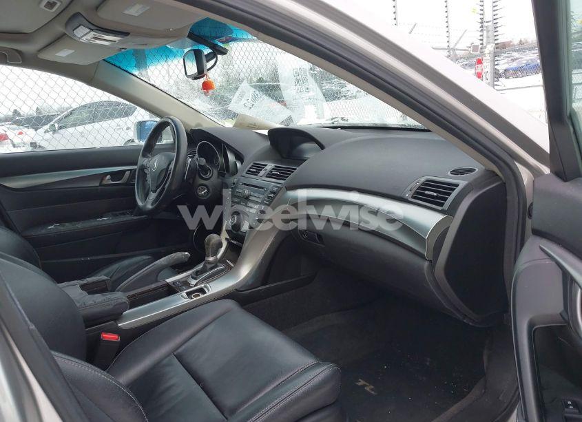 Photo 5 of 2010 Acura Tl 3.7 (VIN 19UUA9F27AA005530)