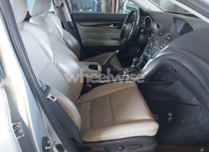 Photo 5 of 2012 Acura Tl 3.7 (VIN 19UUA9F53CA010575)