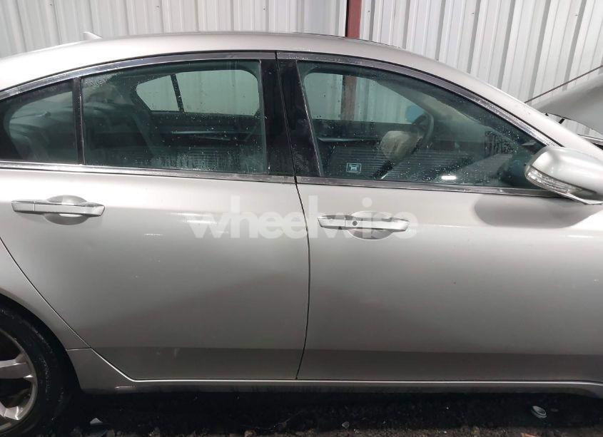 Photo 13 of 2010 Acura Tl 3.7 (VIN 19UUA9F54AA001283)