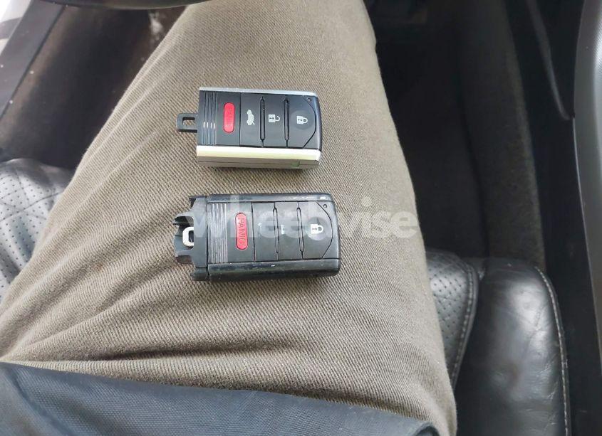 Photo 11 of 2010 Acura Tl 3.7 (VIN 19UUA9F55AA008520)