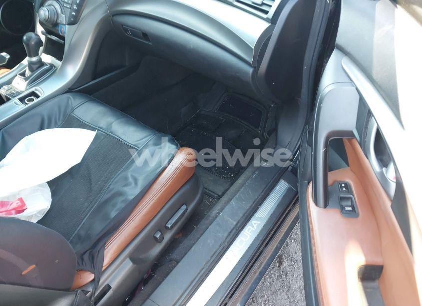 Photo 5 of 2010 Acura Tl 3.7 (VIN 19UUA9F56AA001379)