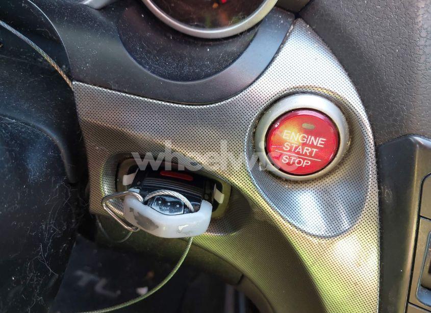 Photo 11 of 2010 Acura Tl 3.7 (VIN 19UUA9F56AA007151)