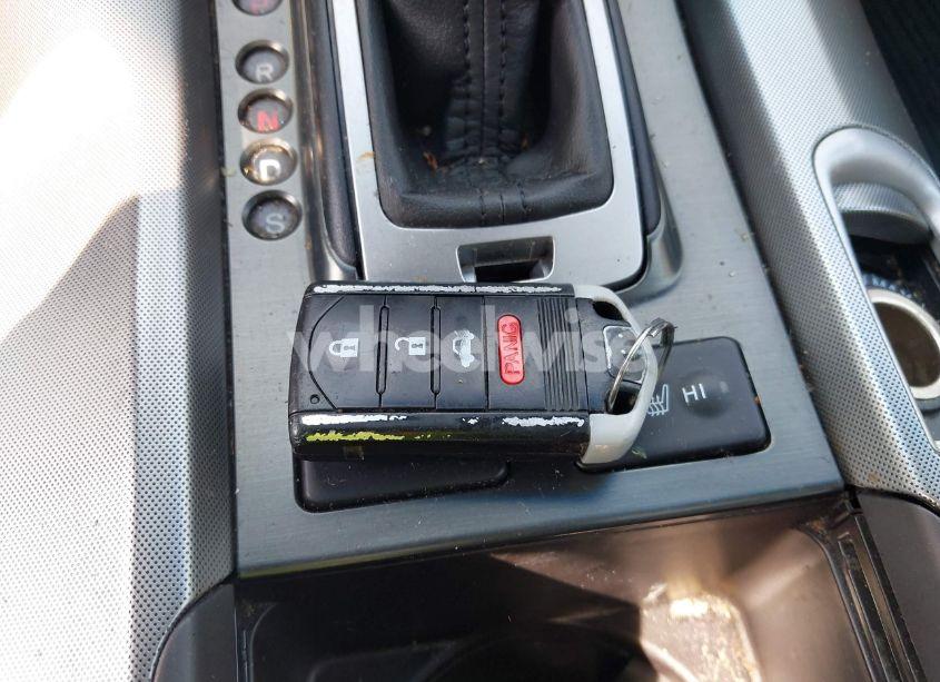 Photo 11 of 2010 Acura Tl 3.7 (VIN 19UUA9F59AA007791)