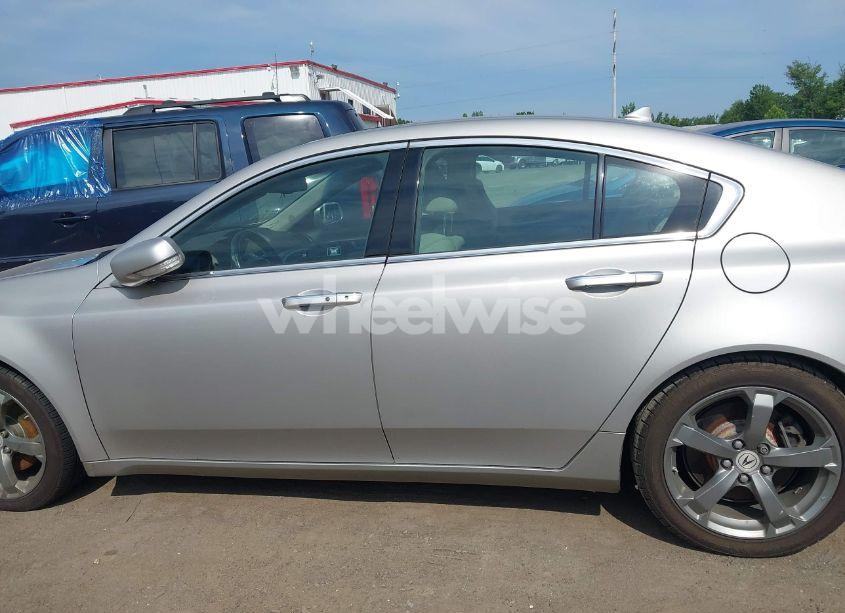 Photo 14 of 2010 Acura Tl 3.7 (VIN 19UUA9F59AA007791)