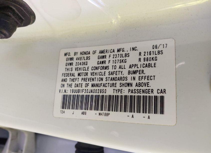 Photo 9 of 2018 Acura Tlx (VIN 19UUB1F30JA002850)