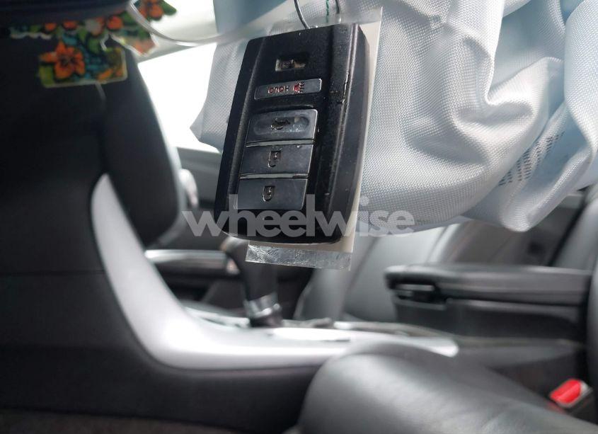 Photo 11 of 2018 Acura Tlx (VIN 19UUB1F31JA001500)