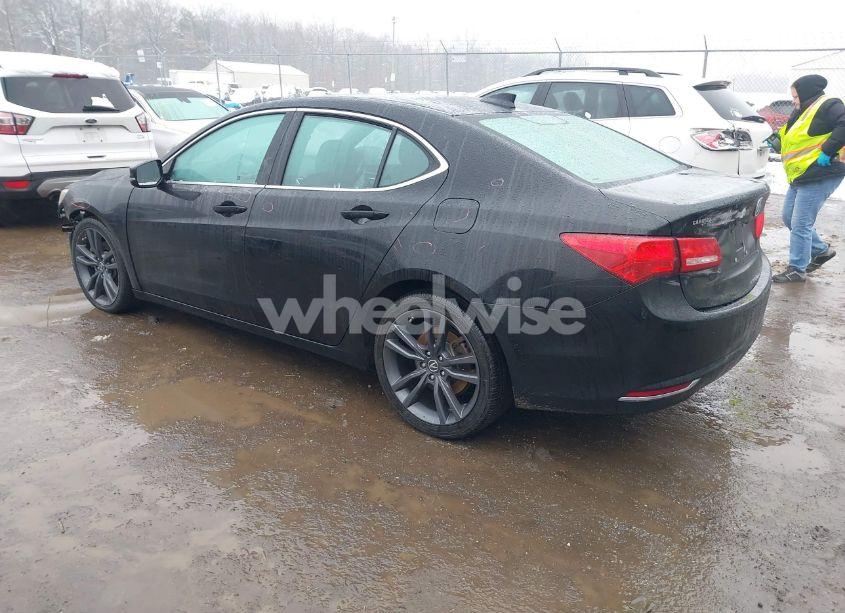 Photo 3 of 2018 Acura Tlx (VIN 19UUB1F31JA001500)