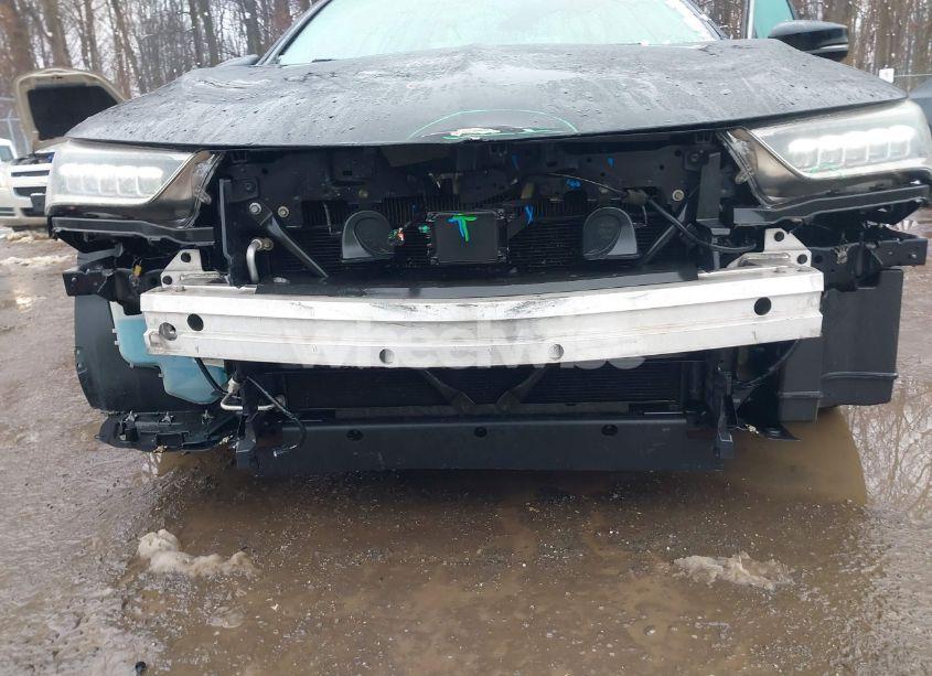 Photo 6 of 2018 Acura Tlx (VIN 19UUB1F31JA001500)
