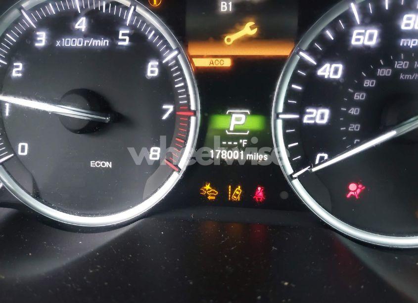 Photo 7 of 2018 Acura Tlx (VIN 19UUB1F31JA001500)