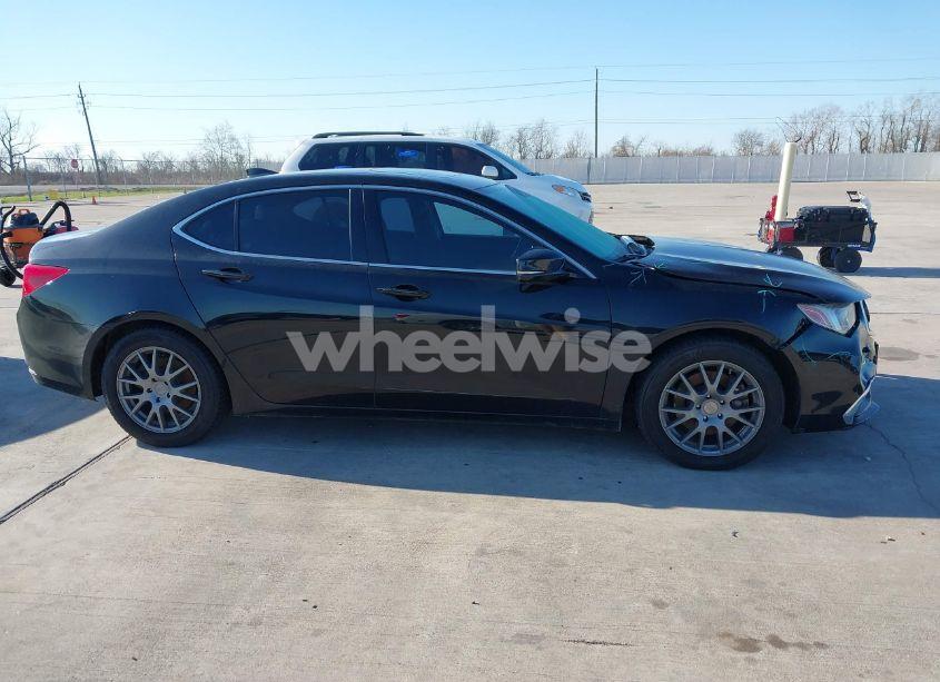 Photo 13 of 2018 Acura Tlx (VIN 19UUB1F32JA003708)