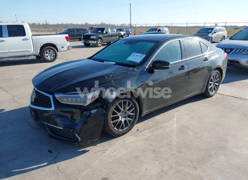 Photo 2 of 2018 Acura Tlx (VIN 19UUB1F32JA003708)
