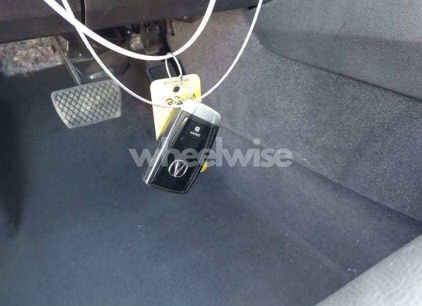 Photo 11 of 2020 Acura Tlx STANDARD (VIN 19UUB1F32LA011682)