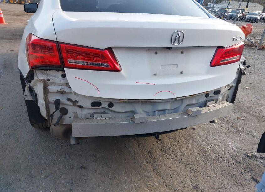 Photo 18 of 2018 Acura Tlx (VIN 19UUB1F33JA004155)