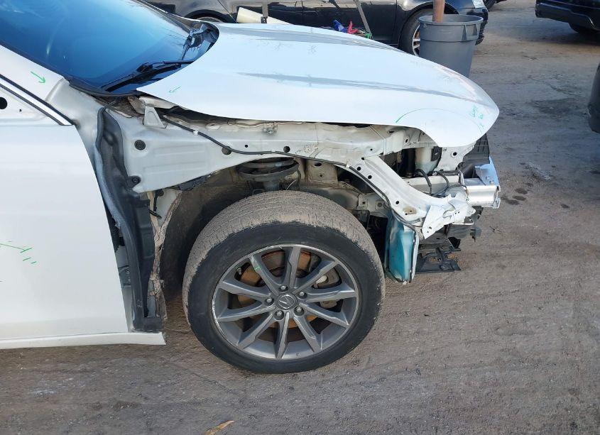 Photo 22 of 2018 Acura Tlx (VIN 19UUB1F33JA004155)