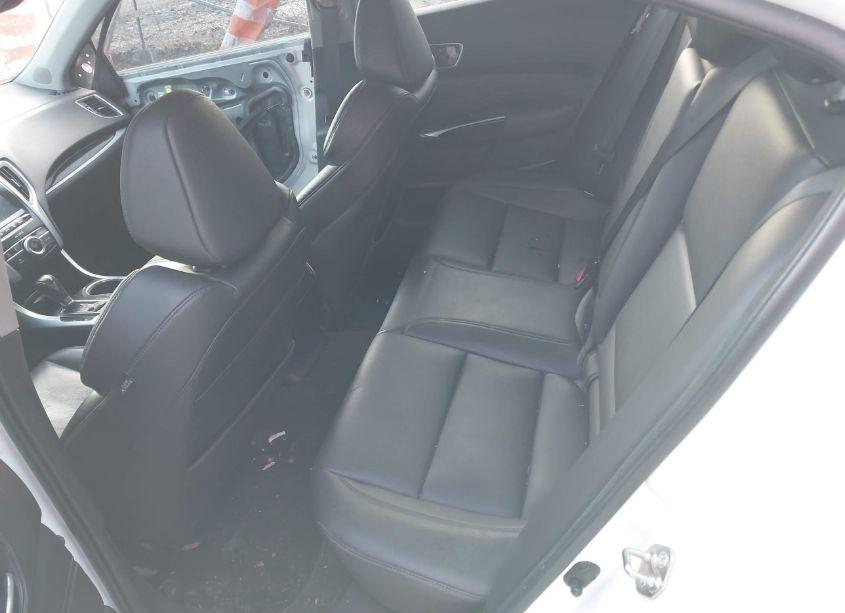 Photo 8 of 2018 Acura Tlx (VIN 19UUB1F33JA004155)