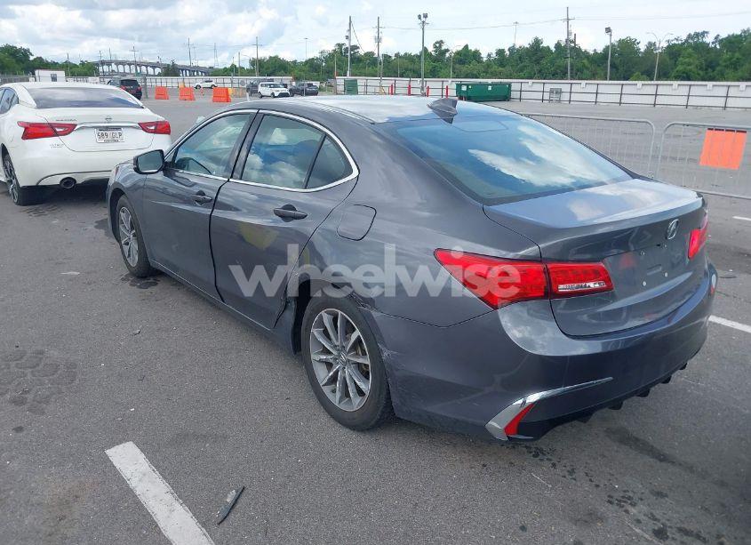 Photo 3 of 2018 Acura Tlx (VIN 19UUB1F34JA003483)