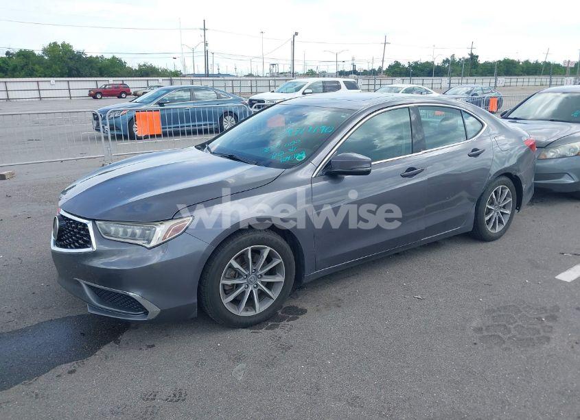 Photo 6 of 2018 Acura Tlx (VIN 19UUB1F34JA003483)