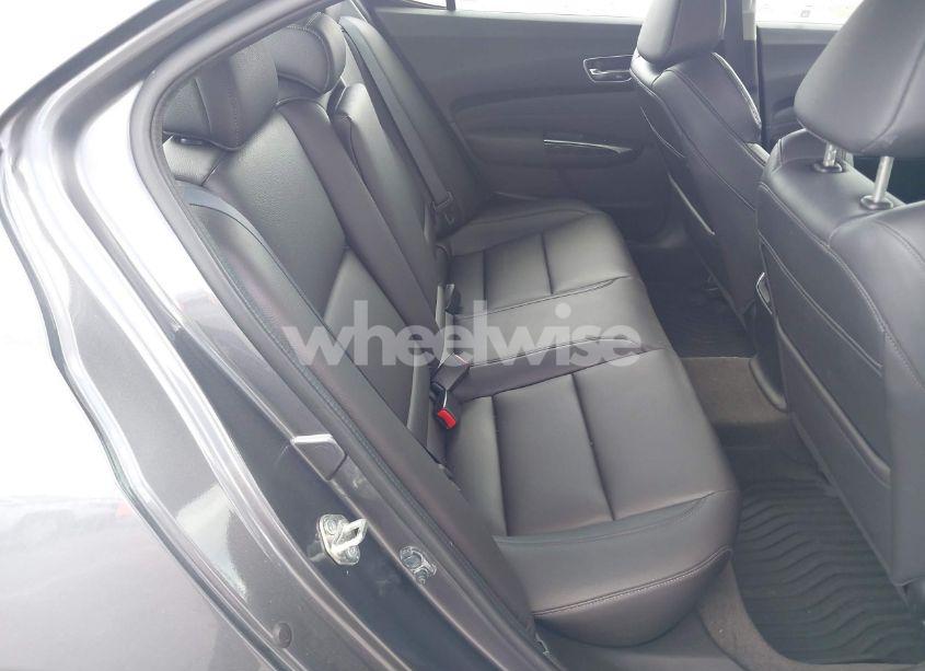 Photo 8 of 2018 Acura Tlx (VIN 19UUB1F34JA003483)