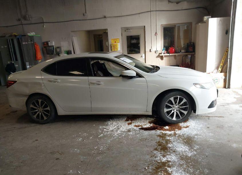 Photo 13 of 2015 Acura Tlx (VIN 19UUB1F39FA024319)