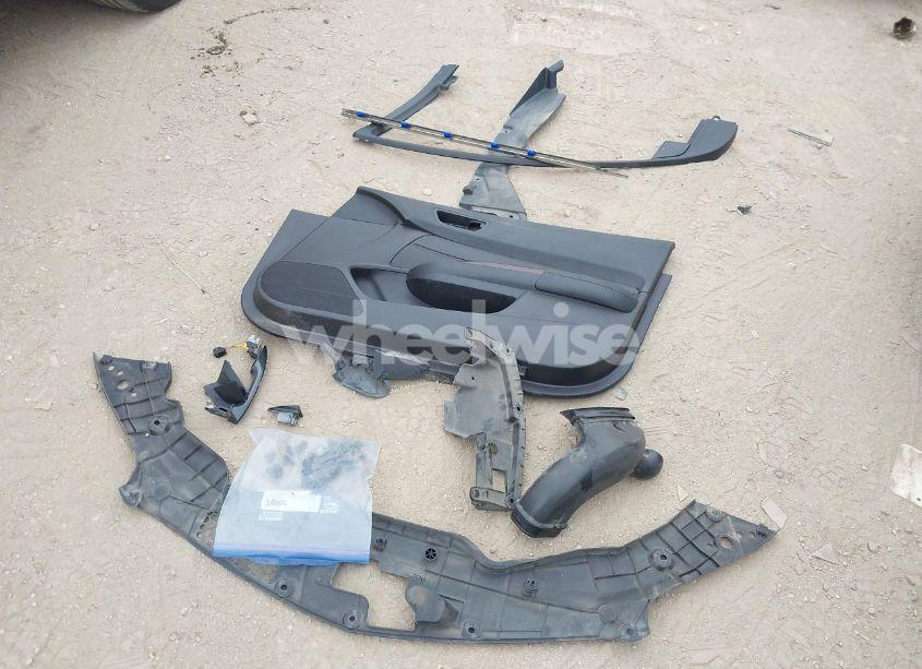 Photo 12 of 2015 Acura Tlx TECH (VIN 19UUB1F50FA013923)