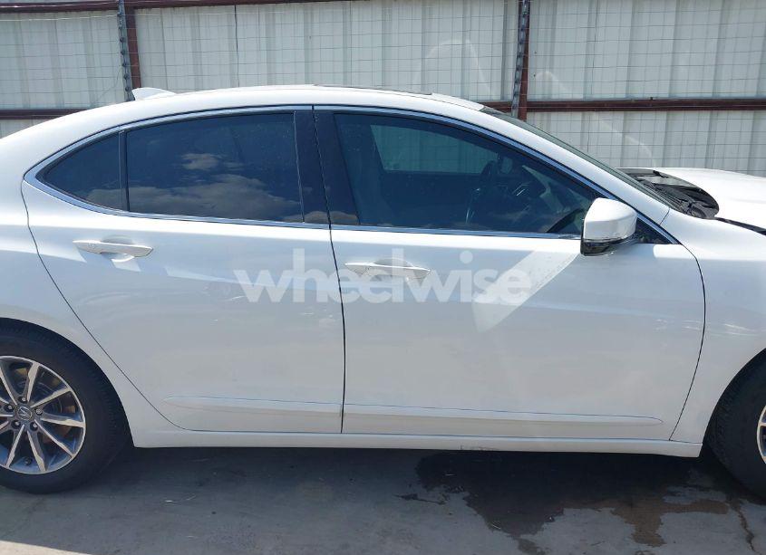 Photo 13 of 2018 Acura Tlx TECH PKG (VIN 19UUB1F51JA001126)