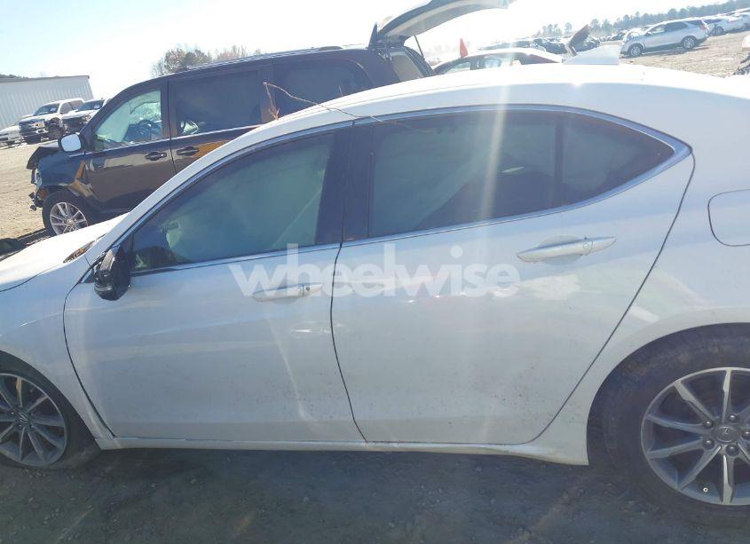 Photo 14 of 2018 Acura Tlx TECH PKG (VIN 19UUB1F52JA009901)
