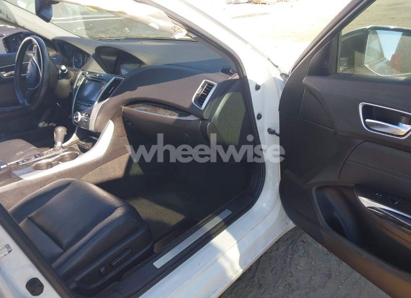 Photo 5 of 2018 Acura Tlx TECH PKG (VIN 19UUB1F52JA009901)