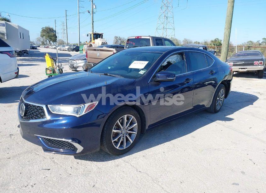 Photo 2 of 2018 Acura Tlx TECH PKG (VIN 19UUB1F59JA003755)
