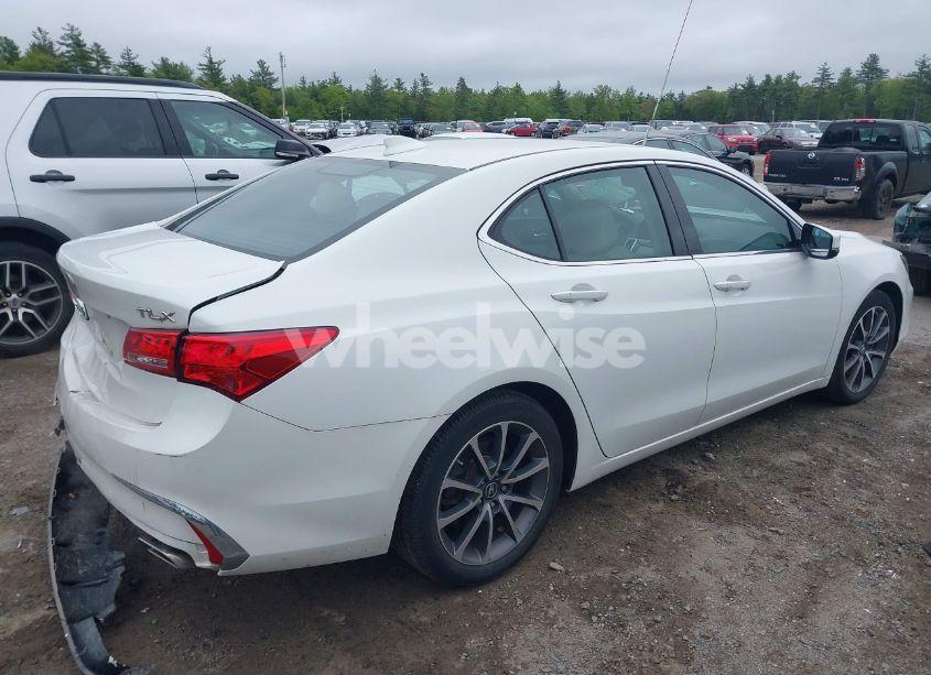 Photo 4 of 2018 Acura Tlx (VIN 19UUB2F32JA010602)